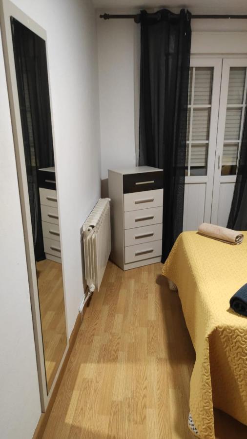 Apartmán Tin Apt Lugo Exteriér fotografie